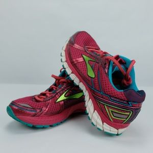 Brooks Adrenaline GTS 15 Running Shoes Pink EUC